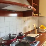 Angela S Corner 아파트 *